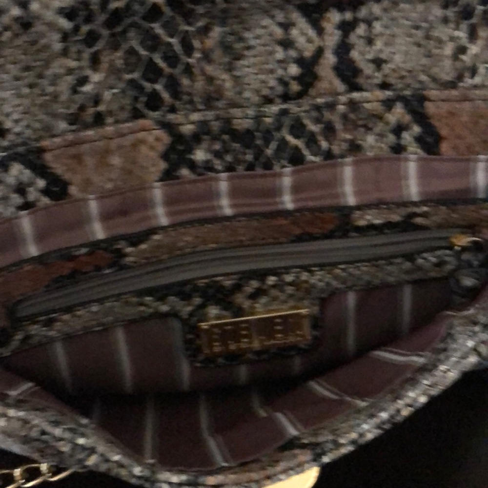 Handbag - Picture 3 of 3